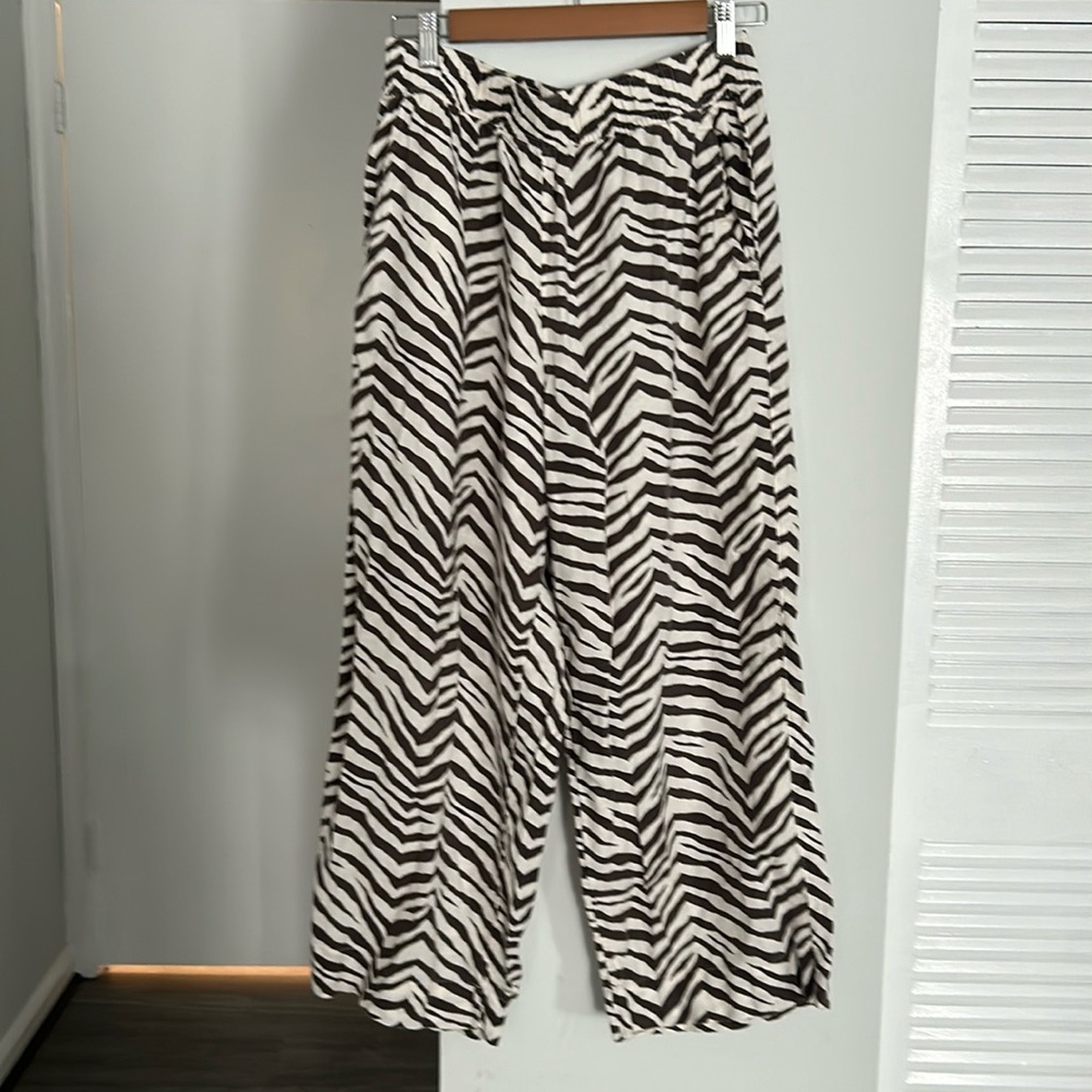 Wide leg pants